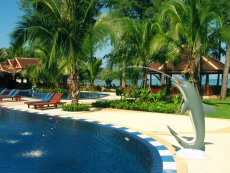 Swimmimg pool of Best Western Premier Bangtao Beach Resort & Spa
